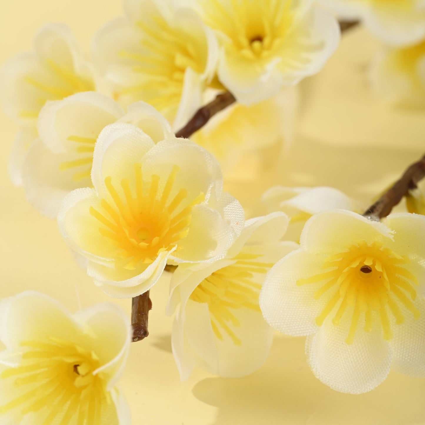 Artificial Flowers for Floating Candle Centerpieces, 12pcs Faux Floating Flowers Vase Filler for Floating Candles - White