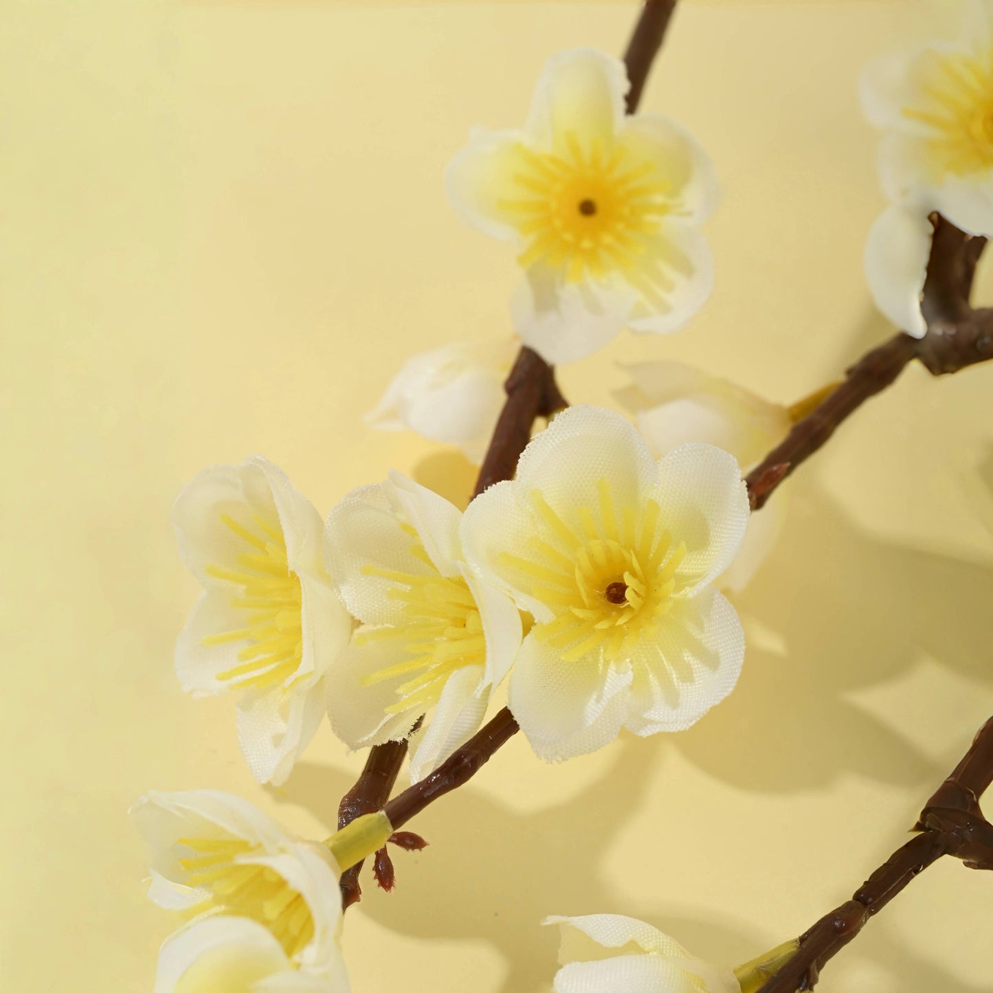 Artificial Flowers for Floating Candle Centerpieces, 12pcs Faux Floating Flowers Vase Filler for Floating Candles - White